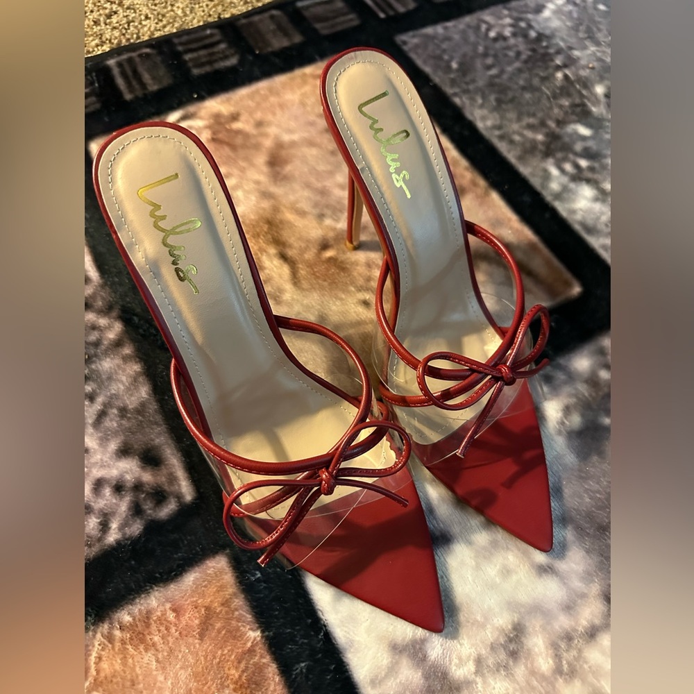 Lulu's Burgundy Bow Heels